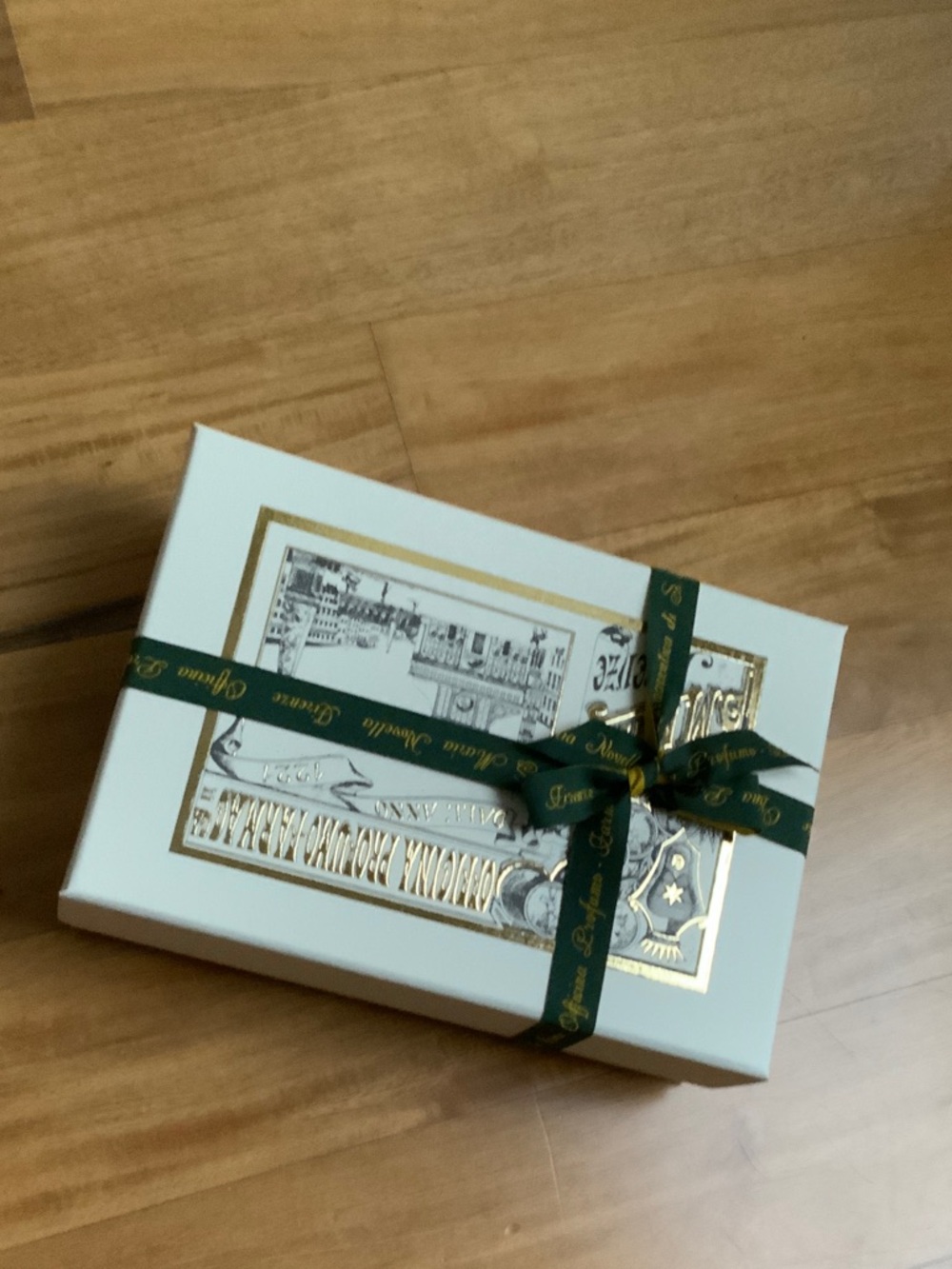 Santa Maria Novella gift box gift packaging with ribbon